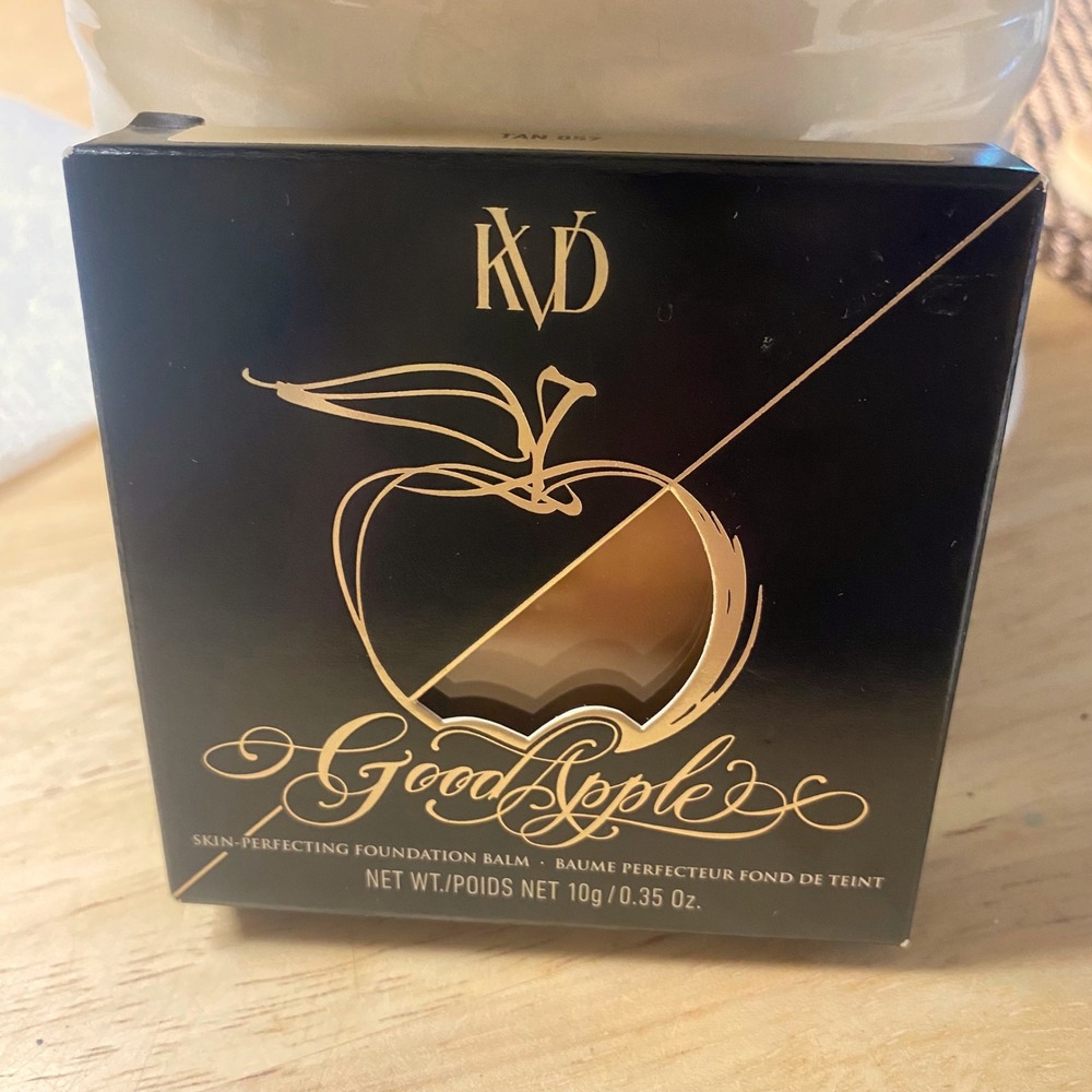 KVD Beauty Good Apple Skin-Perfecting Foundation Balm Tan 057 Full Coverage 10g